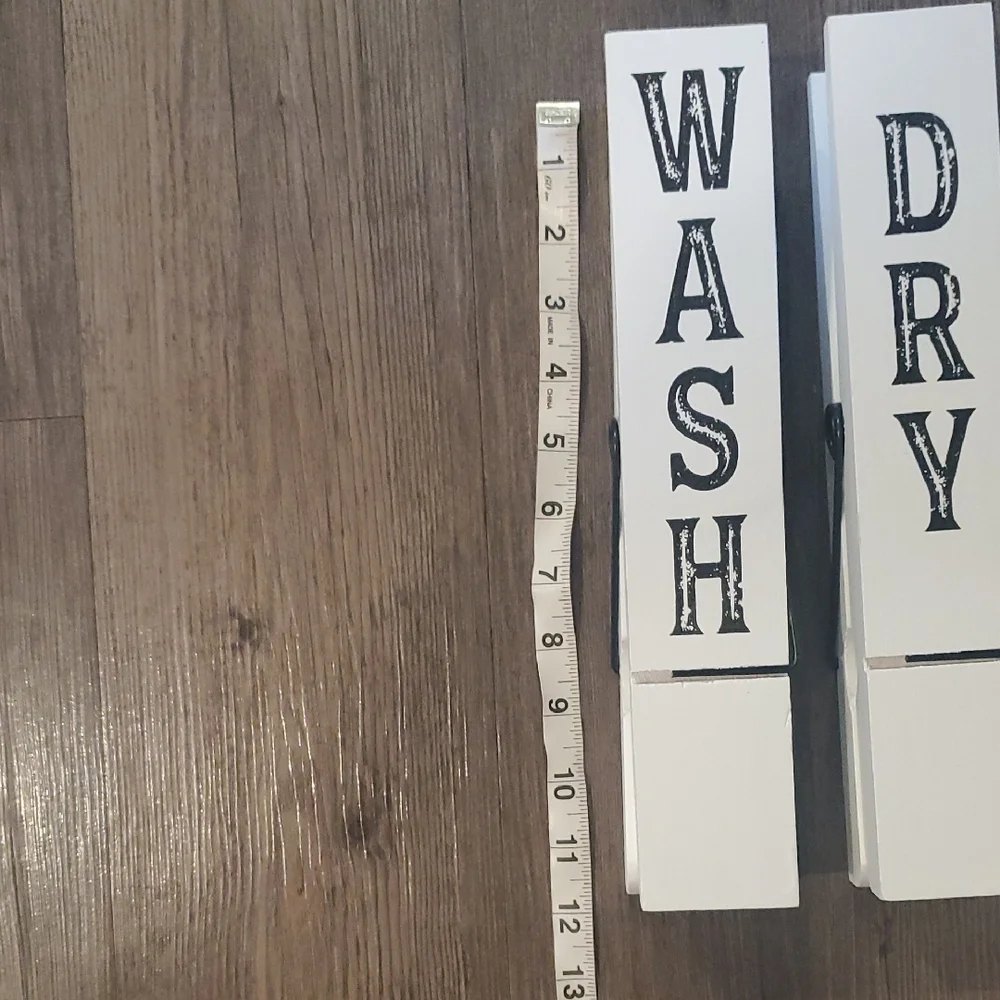 Black and White Clothes Pins Decor